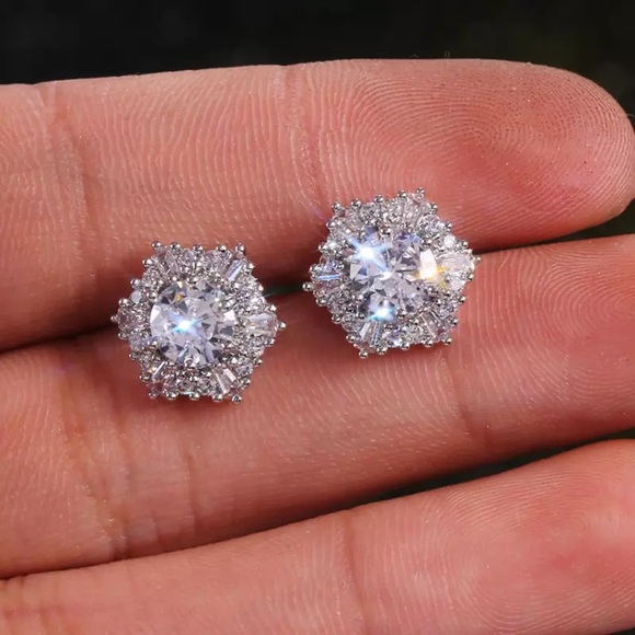 Stunning Round Hexagon Simulated Diamond Earrings - Picture 7 of 8